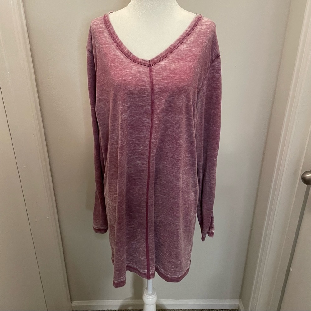 Spenglish Burgundy Distressed V-neck Long Sleeve Tunic Top Women’s Size L
